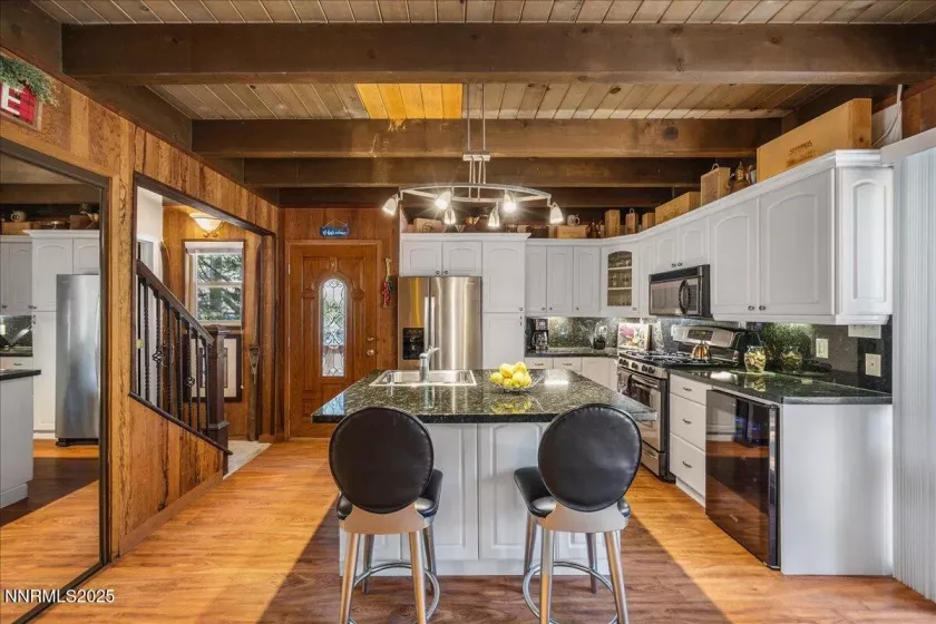 860 Gardner, South Lake Tahoe, California 96150, 3 Bedrooms Bedrooms, ,2 BathroomsBathrooms,Residential,Residential,Gardner,250050396