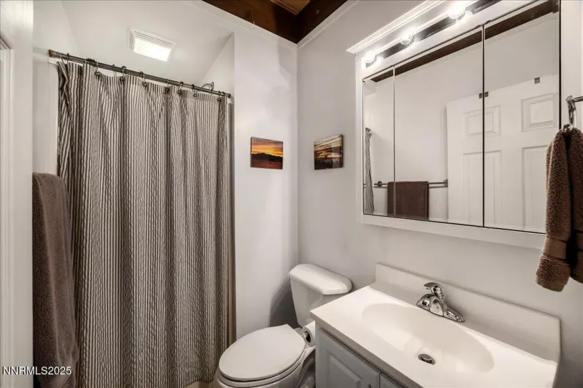 860 Gardner, South Lake Tahoe, California 96150, 3 Bedrooms Bedrooms, ,2 BathroomsBathrooms,Residential,Residential,Gardner,250050396