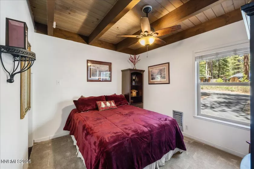 860 Gardner, South Lake Tahoe, California 96150, 3 Bedrooms Bedrooms, ,2 BathroomsBathrooms,Residential,Residential,Gardner,250050396