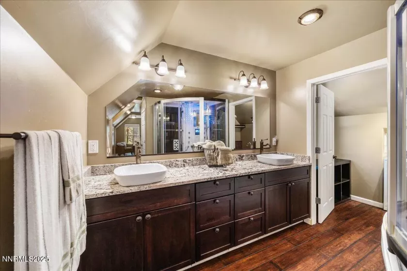 860 Gardner, South Lake Tahoe, California 96150, 3 Bedrooms Bedrooms, ,2 BathroomsBathrooms,Residential,Residential,Gardner,250050396