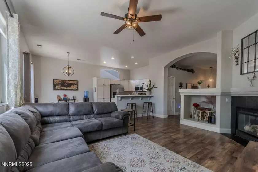 1063 Brierwood, Fernley, Nevada 89408, 3 Bedrooms Bedrooms, ,2 BathroomsBathrooms,Residential,Residential,Brierwood,250050403
