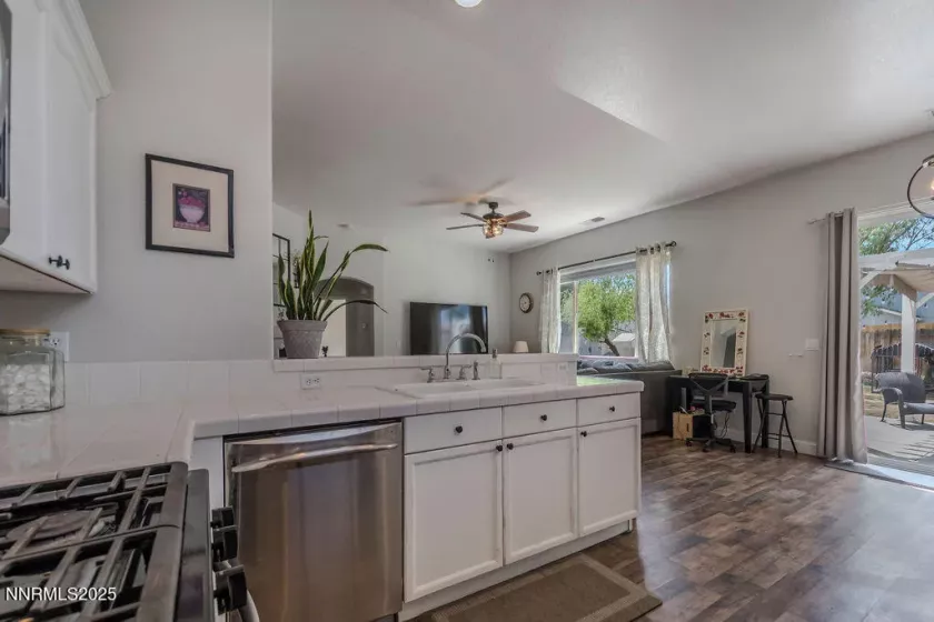 1063 Brierwood, Fernley, Nevada 89408, 3 Bedrooms Bedrooms, ,2 BathroomsBathrooms,Residential,Residential,Brierwood,250050403
