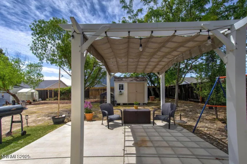 1063 Brierwood, Fernley, Nevada 89408, 3 Bedrooms Bedrooms, ,2 BathroomsBathrooms,Residential,Residential,Brierwood,250050403