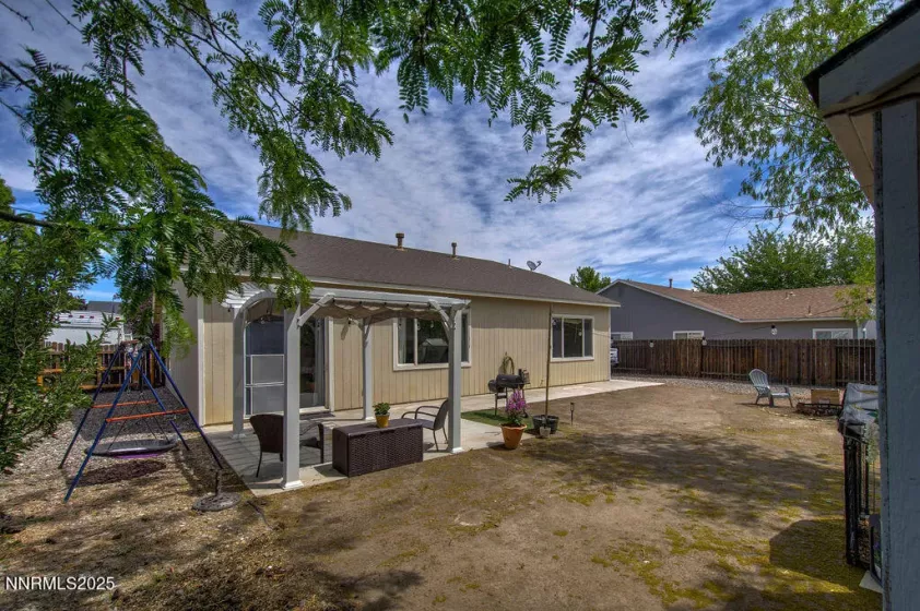 1063 Brierwood, Fernley, Nevada 89408, 3 Bedrooms Bedrooms, ,2 BathroomsBathrooms,Residential,Residential,Brierwood,250050403