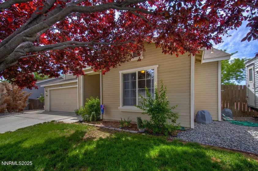 1063 Brierwood, Fernley, Nevada 89408, 3 Bedrooms Bedrooms, ,2 BathroomsBathrooms,Residential,Residential,Brierwood,250050403