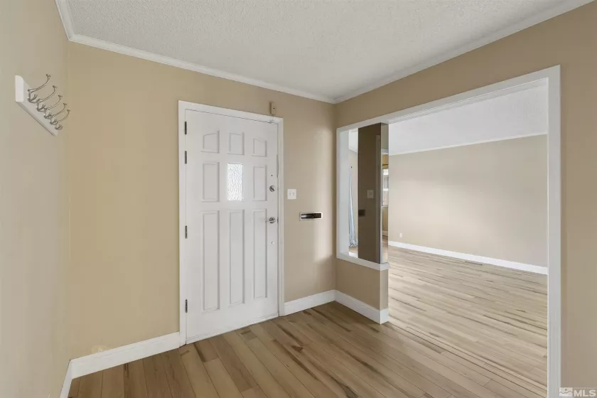 Entry/Foyer