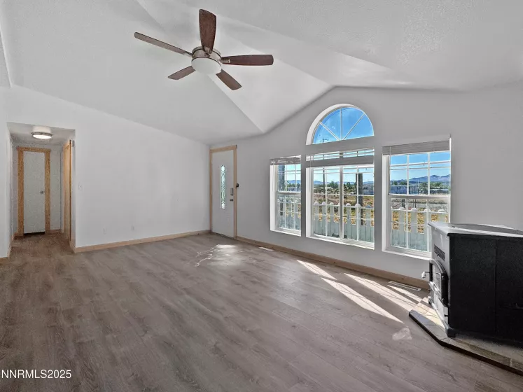 3285 Warner, Winnemucca, Nevada 89445, 3 Bedrooms Bedrooms, ,2 BathroomsBathrooms,Residential,Residential,Warner,250050413