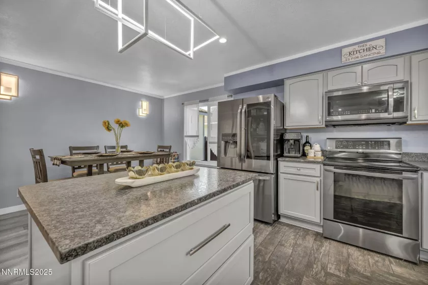 7395 Pah Rah, Sparks, Nevada 89436, 3 Bedrooms Bedrooms, ,3 BathroomsBathrooms,Residential,Residential,Pah Rah,250050420