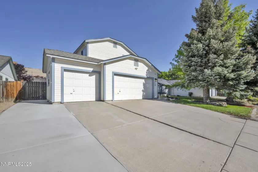 7395 Pah Rah, Sparks, Nevada 89436, 3 Bedrooms Bedrooms, ,3 BathroomsBathrooms,Residential,Residential,Pah Rah,250050420