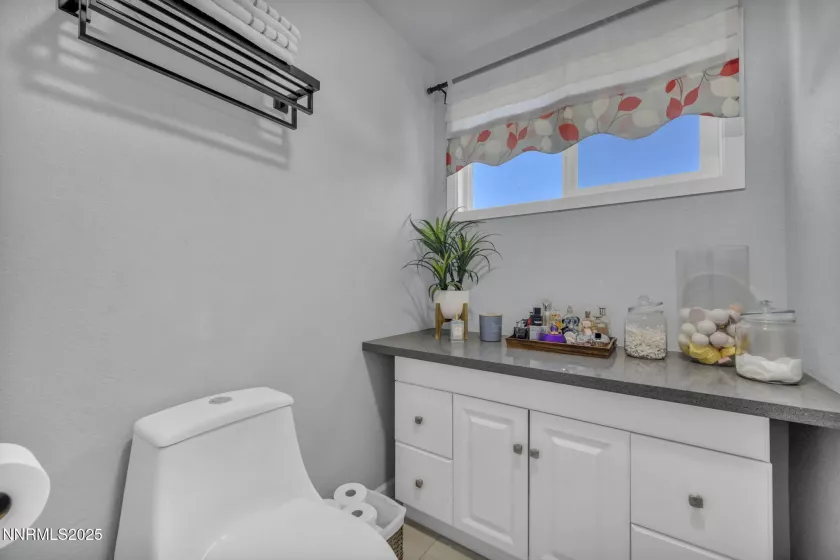 7395 Pah Rah, Sparks, Nevada 89436, 3 Bedrooms Bedrooms, ,3 BathroomsBathrooms,Residential,Residential,Pah Rah,250050420