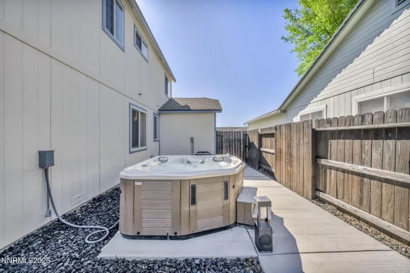 7395 Pah Rah, Sparks, Nevada 89436, 3 Bedrooms Bedrooms, ,3 BathroomsBathrooms,Residential,Residential,Pah Rah,250050420