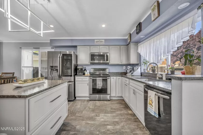 7395 Pah Rah, Sparks, Nevada 89436, 3 Bedrooms Bedrooms, ,3 BathroomsBathrooms,Residential,Residential,Pah Rah,250050420