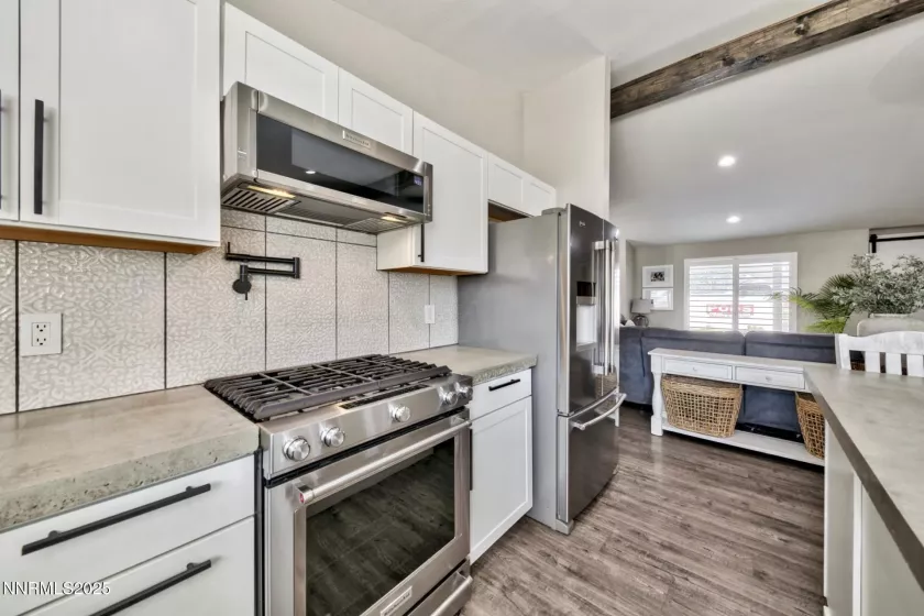 772 Mammoth, Gardnerville, Nevada 89460, 4 Bedrooms Bedrooms, ,2 BathroomsBathrooms,Residential,Residential,Mammoth,250050419