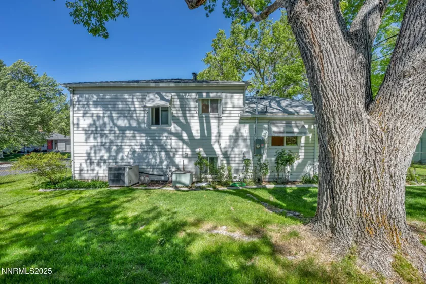 895 Stoker, Reno, Nevada 89503, 3 Bedrooms Bedrooms, ,1 BathroomBathrooms,Residential,Residential,Stoker,250050422