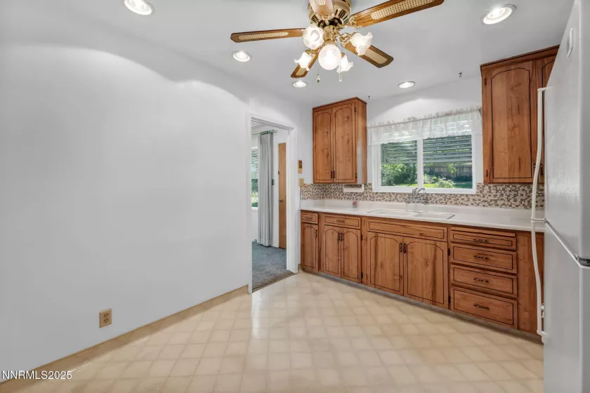 895 Stoker, Reno, Nevada 89503, 3 Bedrooms Bedrooms, ,1 BathroomBathrooms,Residential,Residential,Stoker,250050422