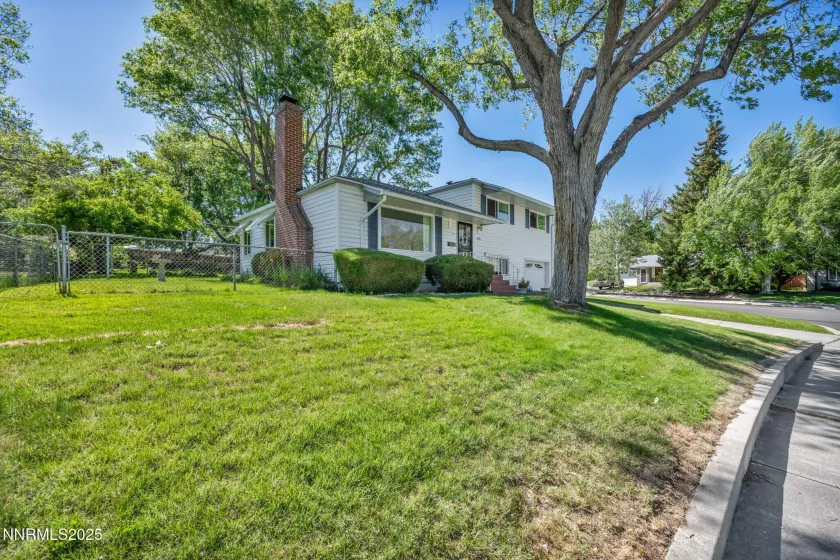 895 Stoker, Reno, Nevada 89503, 3 Bedrooms Bedrooms, ,1 BathroomBathrooms,Residential,Residential,Stoker,250050422