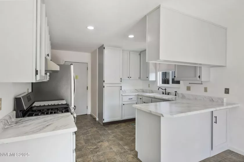 103 Woodlake, Dayton, Nevada 89403, 3 Bedrooms Bedrooms, ,2 BathroomsBathrooms,Residential,Residential,Woodlake,250050423