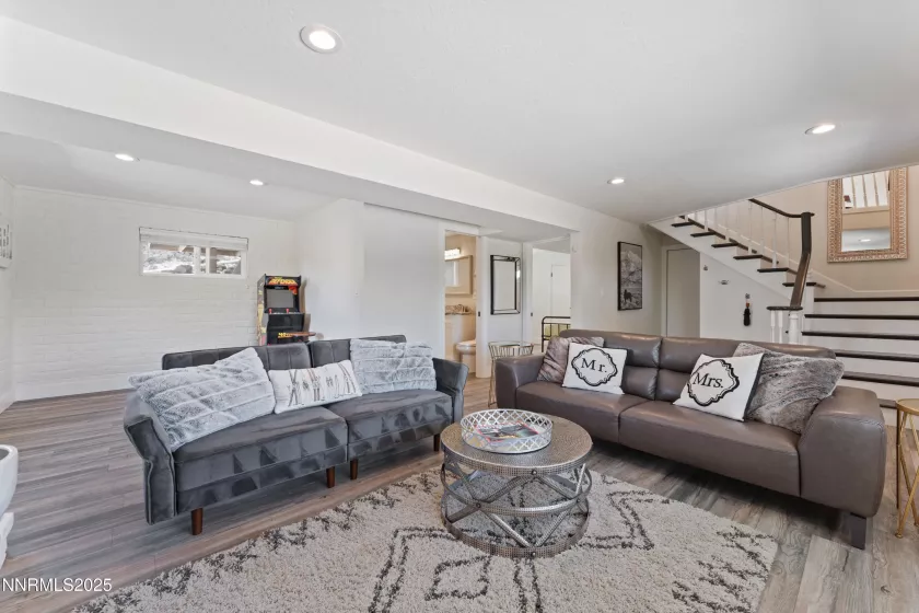 13820 Virginia Foothills, Reno, Nevada 89521, 3 Bedrooms Bedrooms, ,2 BathroomsBathrooms,Residential,Residential,Virginia Foothills,250050424