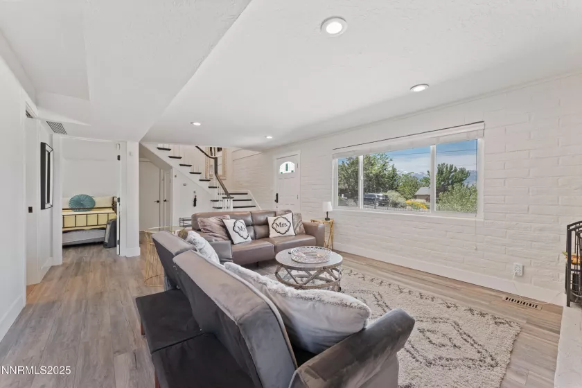 13820 Virginia Foothills, Reno, Nevada 89521, 3 Bedrooms Bedrooms, ,2 BathroomsBathrooms,Residential,Residential,Virginia Foothills,250050424
