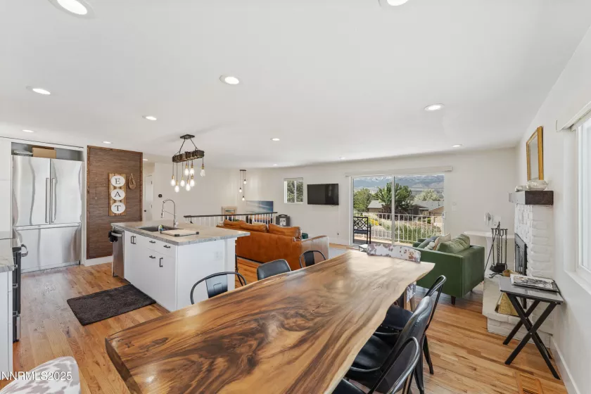 13820 Virginia Foothills, Reno, Nevada 89521, 3 Bedrooms Bedrooms, ,2 BathroomsBathrooms,Residential,Residential,Virginia Foothills,250050424