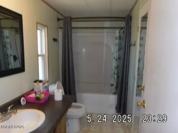9390 Fleetwood, Reno, Nevada 89506, 3 Bedrooms Bedrooms, ,2 BathroomsBathrooms,Residential,Residential,Fleetwood,250050428