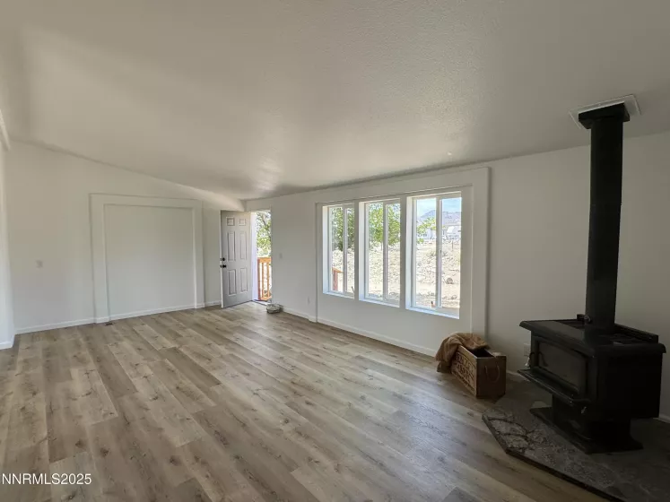 158 Julie, Dayton, Nevada 89403, 3 Bedrooms Bedrooms, ,2 BathroomsBathrooms,Residential,Residential,Julie,250050429
