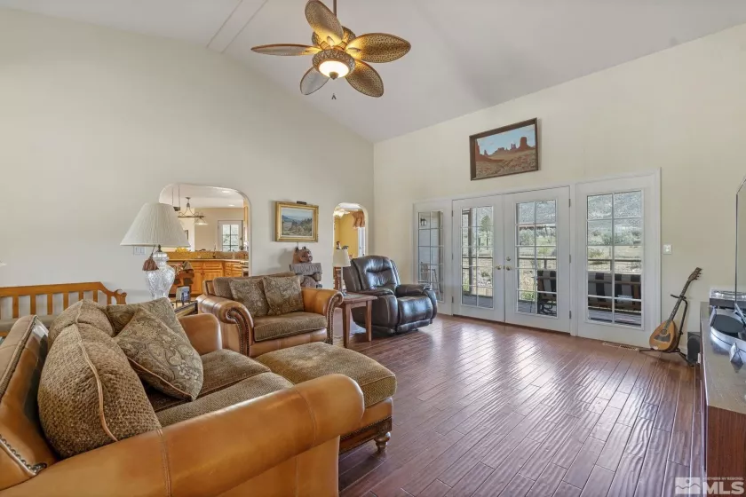 60 Horseshoe, Reno, Nevada 89508, 3 Bedrooms Bedrooms, ,2 BathroomsBathrooms,Residential,Residential,Horseshoe,250004957