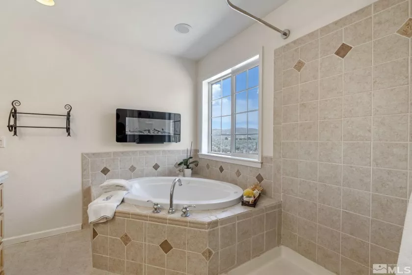 60 Horseshoe, Reno, Nevada 89508, 3 Bedrooms Bedrooms, ,2 BathroomsBathrooms,Residential,Residential,Horseshoe,250004957