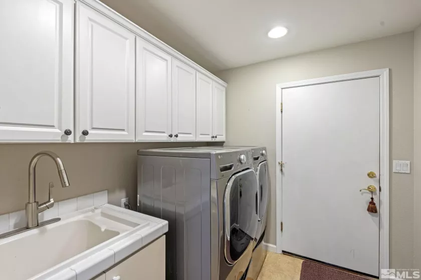 60 Horseshoe, Reno, Nevada 89508, 3 Bedrooms Bedrooms, ,2 BathroomsBathrooms,Residential,Residential,Horseshoe,250004957
