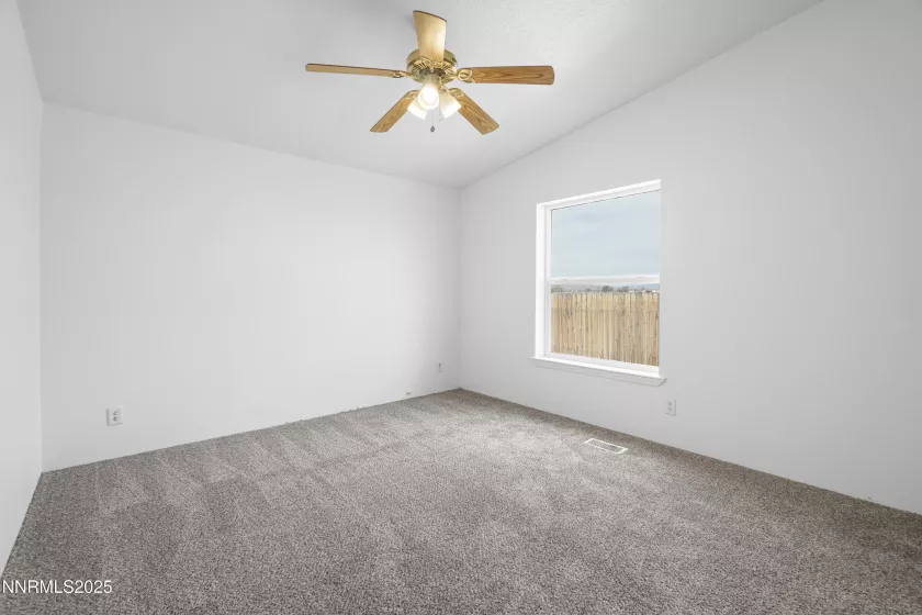 11575 Fulkerson, Fallon, Nevada 89406, 3 Bedrooms Bedrooms, ,2 BathroomsBathrooms,Residential,Residential,Fulkerson,250050435