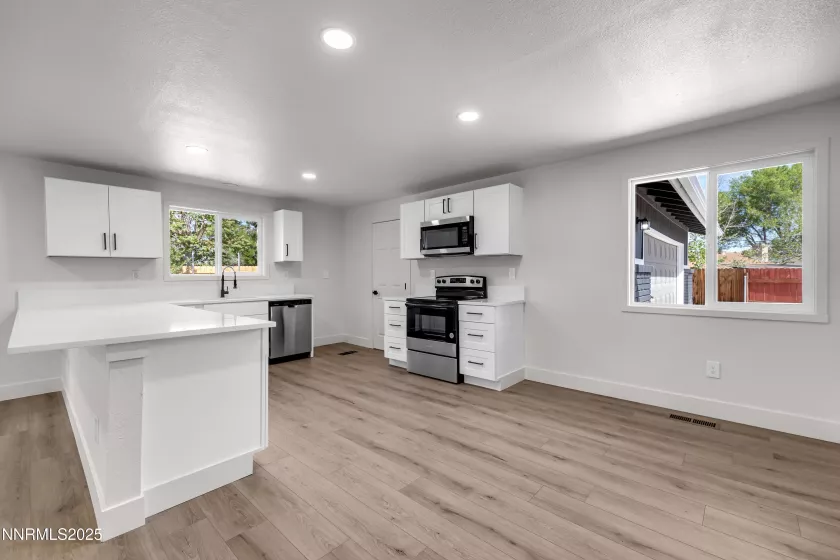 1717 Rio Tinto, Sparks, Nevada 89434, 4 Bedrooms Bedrooms, ,2 BathroomsBathrooms,Residential,Residential,Rio Tinto,250050436