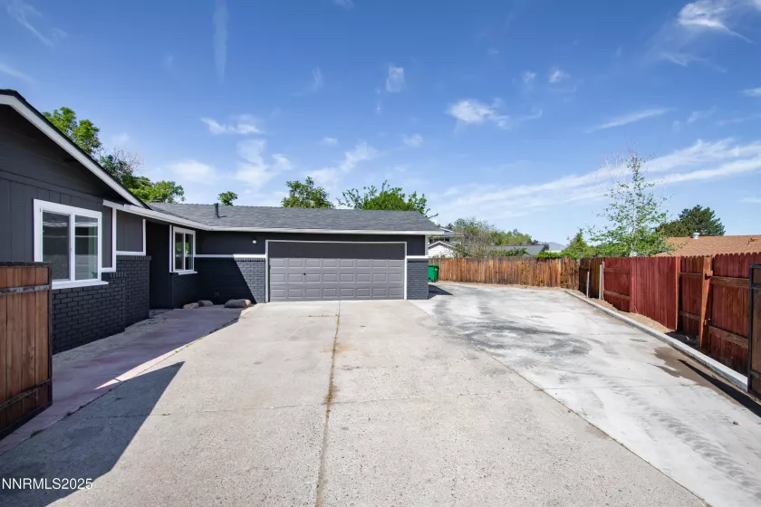 1717 Rio Tinto, Sparks, Nevada 89434, 4 Bedrooms Bedrooms, ,2 BathroomsBathrooms,Residential,Residential,Rio Tinto,250050436