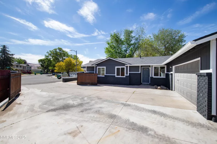 1717 Rio Tinto, Sparks, Nevada 89434, 4 Bedrooms Bedrooms, ,2 BathroomsBathrooms,Residential,Residential,Rio Tinto,250050436