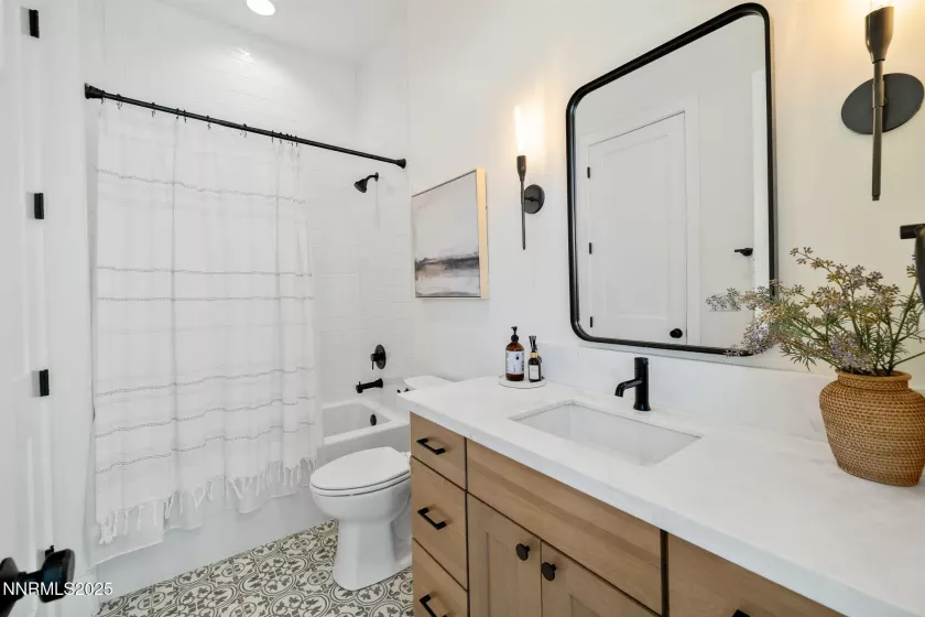6300 Trailblazer, Reno, Nevada 89511, 5 Bedrooms Bedrooms, ,6 BathroomsBathrooms,Residential,Residential,Trailblazer,250050438