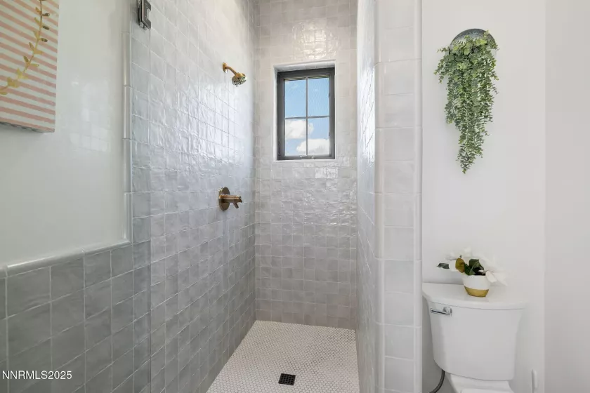 6300 Trailblazer, Reno, Nevada 89511, 5 Bedrooms Bedrooms, ,6 BathroomsBathrooms,Residential,Residential,Trailblazer,250050438