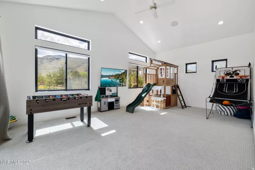 6300 Trailblazer, Reno, Nevada 89511, 5 Bedrooms Bedrooms, ,6 BathroomsBathrooms,Residential,Residential,Trailblazer,250050438