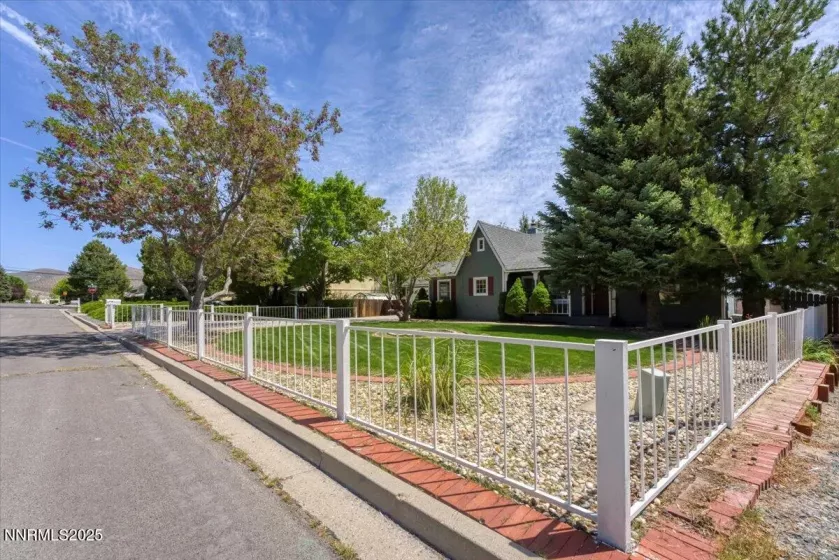 3277 Dartmouth, Carson City, Nevada 89703, 3 Bedrooms Bedrooms, ,2 BathroomsBathrooms,Residential,Residential,Dartmouth,250050440