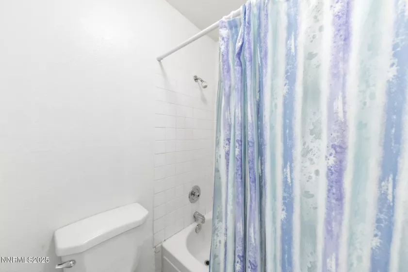 2400 Tripp, Reno, Nevada 89512, 2 Bedrooms Bedrooms, ,2 BathroomsBathrooms,Residential,Residential,Tripp,250050446