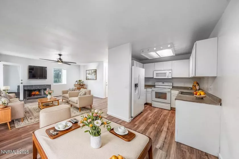 2400 Tripp, Reno, Nevada 89512, 2 Bedrooms Bedrooms, ,2 BathroomsBathrooms,Residential,Residential,Tripp,250050446