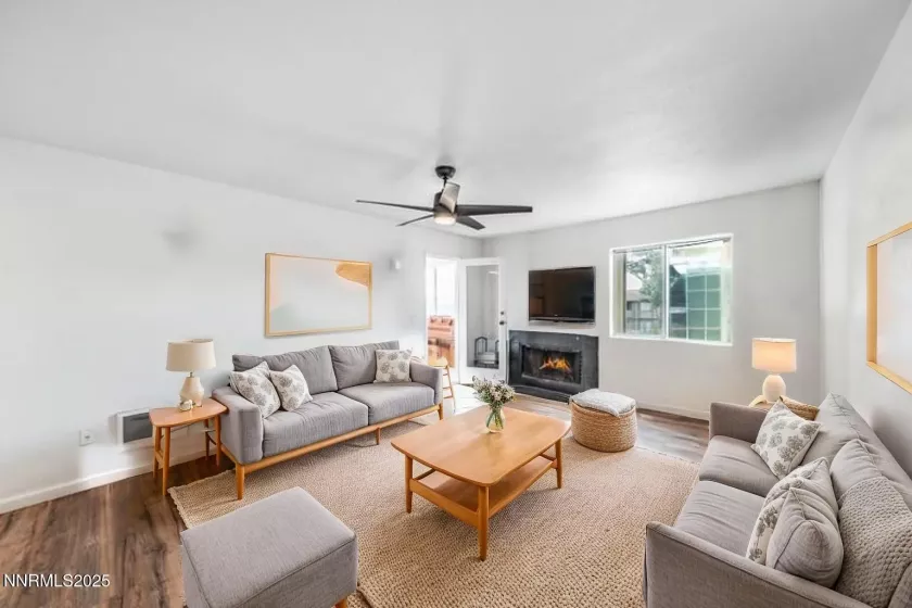 2400 Tripp, Reno, Nevada 89512, 2 Bedrooms Bedrooms, ,2 BathroomsBathrooms,Residential,Residential,Tripp,250050446