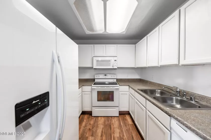 2400 Tripp, Reno, Nevada 89512, 2 Bedrooms Bedrooms, ,2 BathroomsBathrooms,Residential,Residential,Tripp,250050446