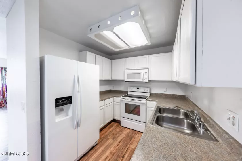 2400 Tripp, Reno, Nevada 89512, 2 Bedrooms Bedrooms, ,2 BathroomsBathrooms,Residential,Residential,Tripp,250050446
