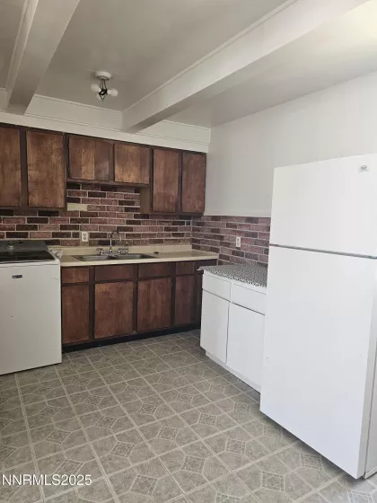 121 English, Hawthorne, Nevada 89415, 2 Bedrooms Bedrooms, ,1 BathroomBathrooms,Residential,Residential,English,250050445