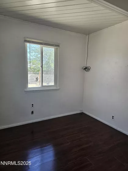 121 English, Hawthorne, Nevada 89415, 2 Bedrooms Bedrooms, ,1 BathroomBathrooms,Residential,Residential,English,250050445