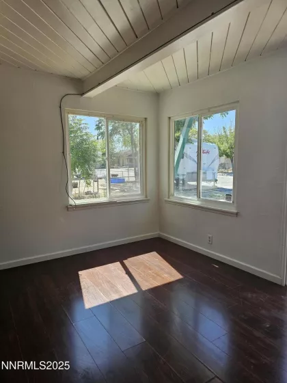 121 English, Hawthorne, Nevada 89415, 2 Bedrooms Bedrooms, ,1 BathroomBathrooms,Residential,Residential,English,250050445