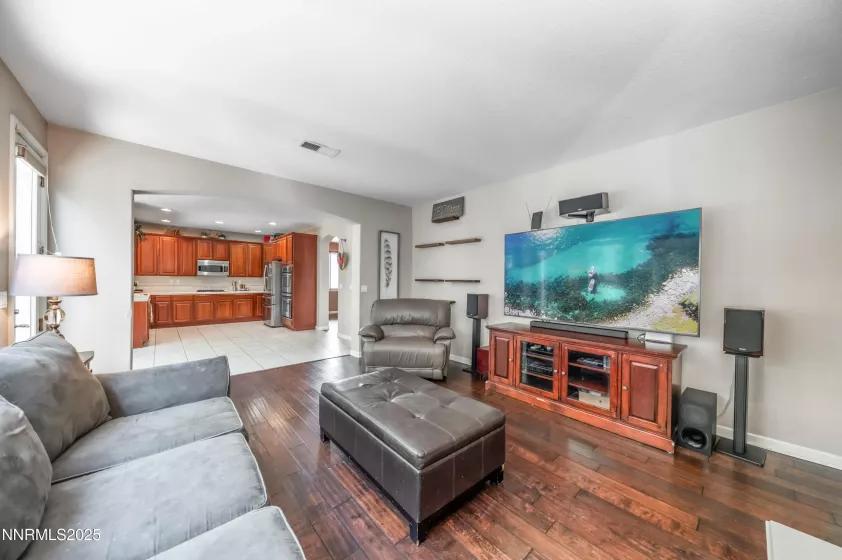 471 Shire, Reno, Nevada 89521, 4 Bedrooms Bedrooms, ,3 BathroomsBathrooms,Residential,Residential,Shire,250050448