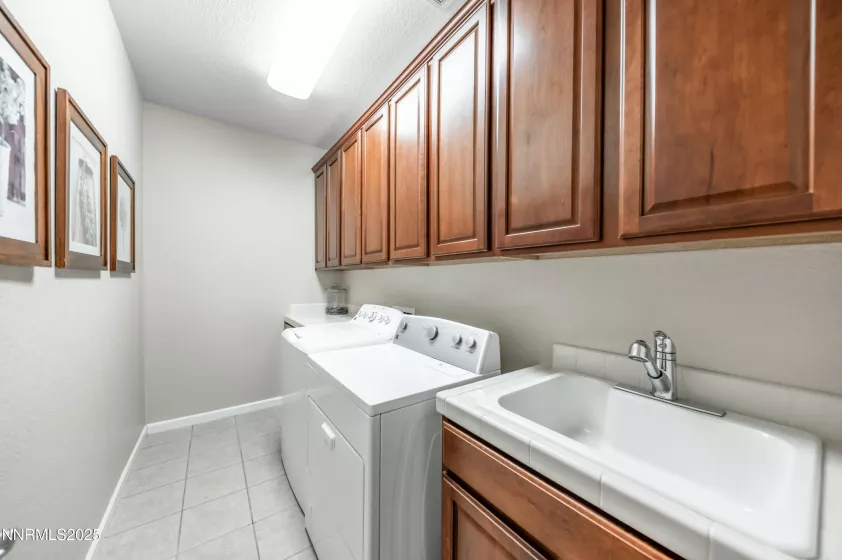 471 Shire, Reno, Nevada 89521, 4 Bedrooms Bedrooms, ,3 BathroomsBathrooms,Residential,Residential,Shire,250050448