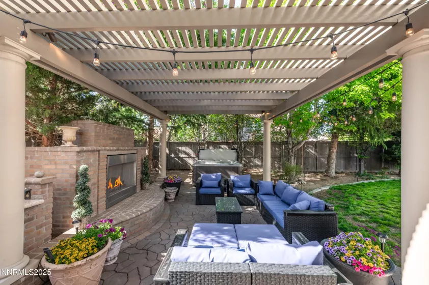 471 Shire, Reno, Nevada 89521, 4 Bedrooms Bedrooms, ,3 BathroomsBathrooms,Residential,Residential,Shire,250050448