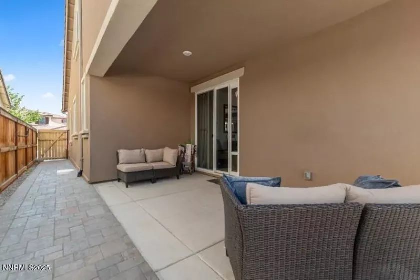 6127 Red Stable, Sparks, Nevada 89436, 3 Bedrooms Bedrooms, ,3 BathroomsBathrooms,Residential,Residential,Red Stable,250050456