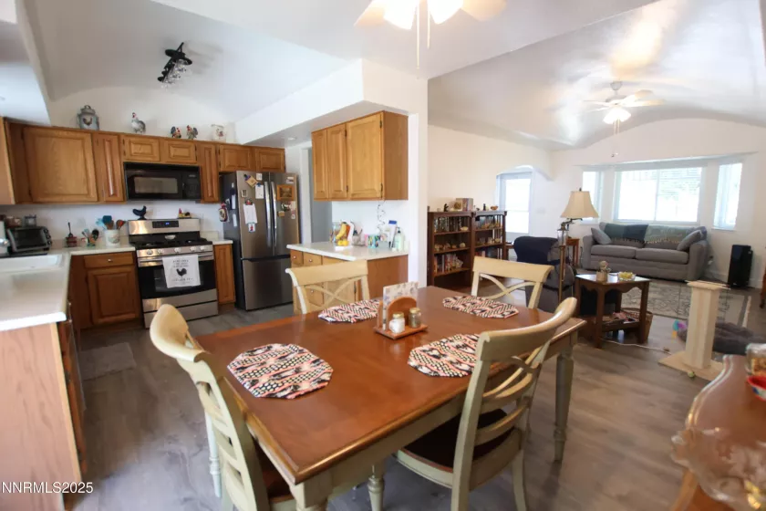 1017 Rose Bud, Yerington, Nevada 89447, 3 Bedrooms Bedrooms, ,2 BathroomsBathrooms,Residential,Residential,Rose Bud,250050458